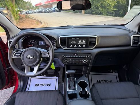Used 2022 Kia Sportage LX FWD image 15