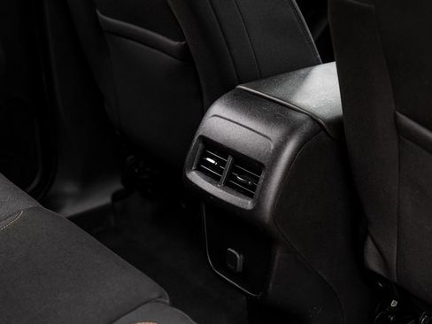 Used 2018 Chevrolet Equinox LT AWD/4WD image 37