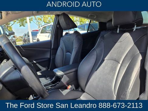 Used 2017 Toyota Prius Prime Premium FWD image 12