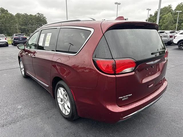 Used 2020 Chrysler Pacifica Limited FWD image 4