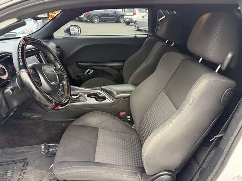 Used 2018 Dodge Challenger T/A RWD image 9