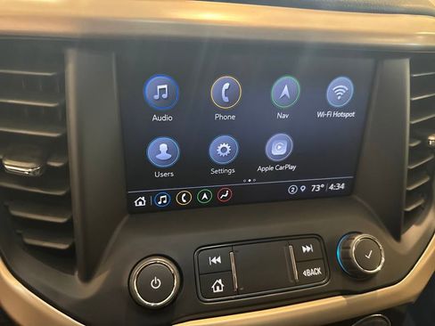 Used 2023 GMC Acadia Denali image 28