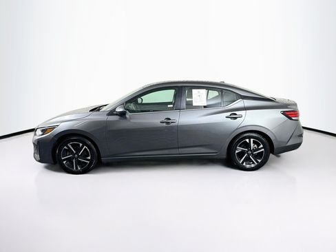 Used 2024 Nissan Sentra SV FWD image 4