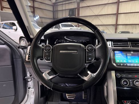 Used 2017 Land Rover Range Rover Supercharged AWD/4WD image 30