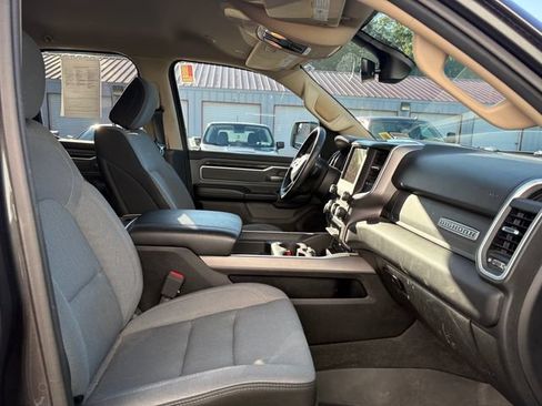 Used 2019 RAM 1500 Big Horn AWD/4WD image 35