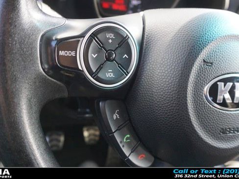 Used 2014 Kia Soul 5dr Wgn Auto Base image 12