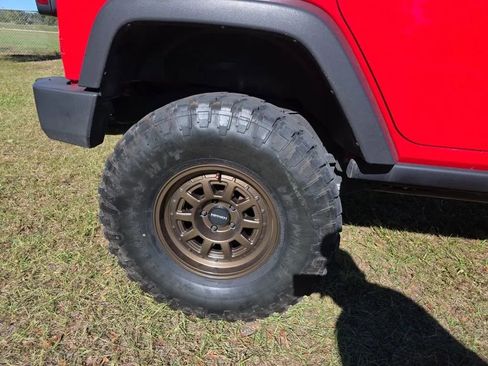 Used 2017 Jeep Wrangler Unlimited Sport w/ Connectivity Group image 14