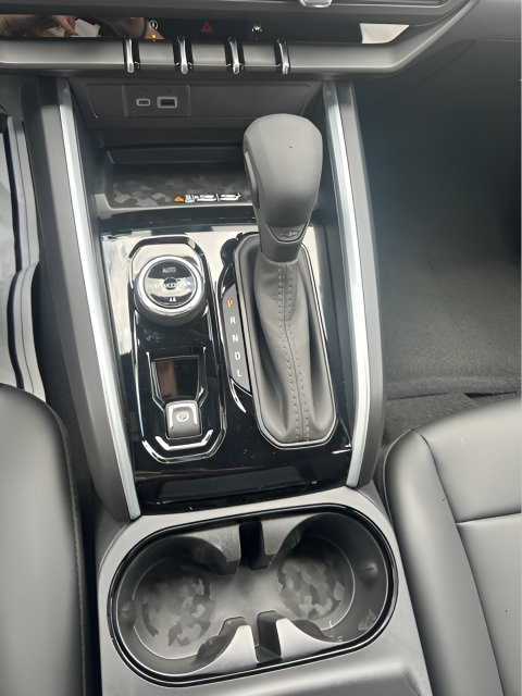 New 2026 Chevrolet Colorado Trail Boss AWD/4WD image 15