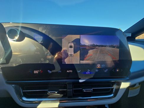 New 2026 Chevrolet Equinox EV LT w/ LPO, All-Weather Mat Package image 51