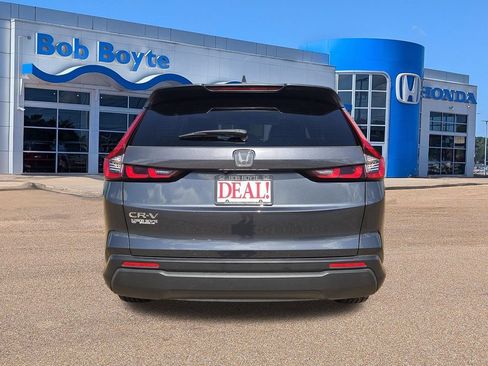 Used 2024 Honda CR-V EX image 6