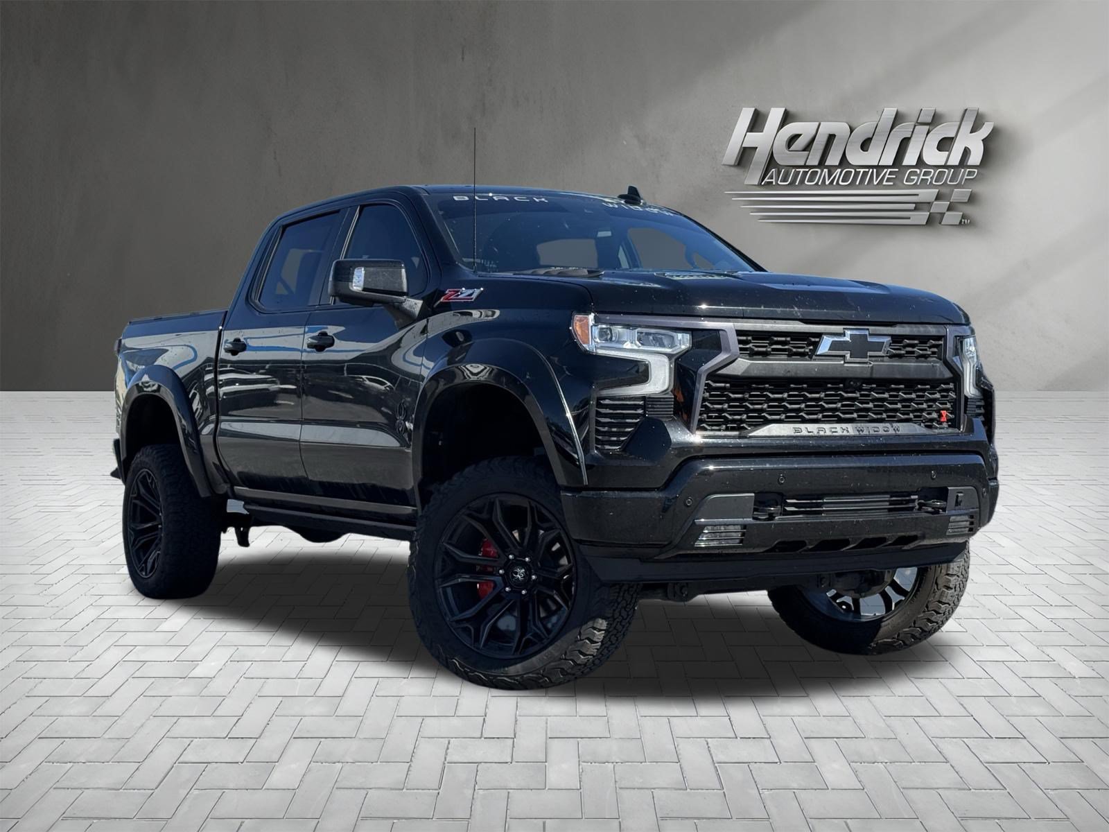 Used 2025 Chevrolet Silverado 1500 RST AWD/4WD image 2