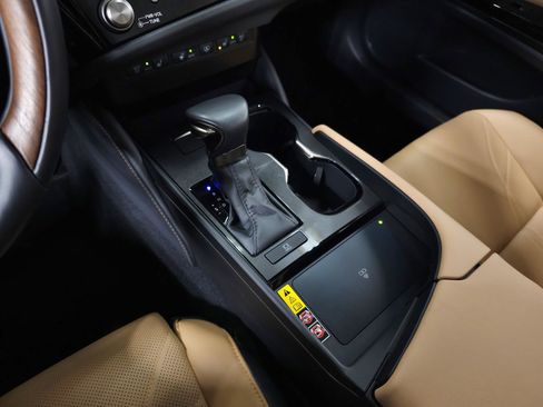 Used 2025 Lexus ES 350 w/ Luxury Package image 33