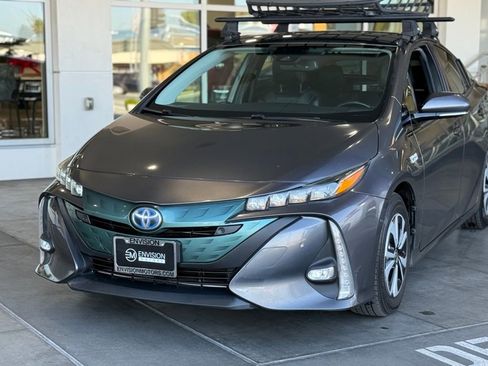Certified 2019 Toyota Prius Prime Advanced image 3