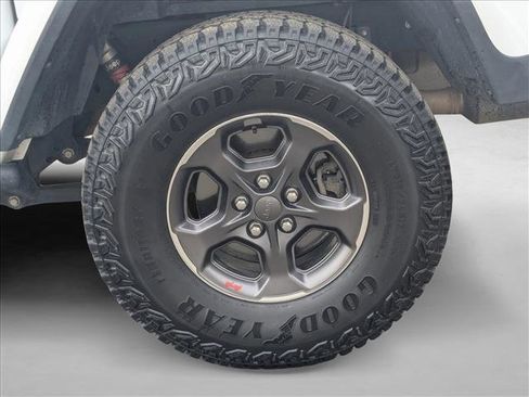 Used 2020 Jeep Gladiator Rubicon image 23