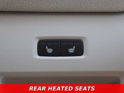 Used 2020 Volvo XC60 T5 Momentum image 23