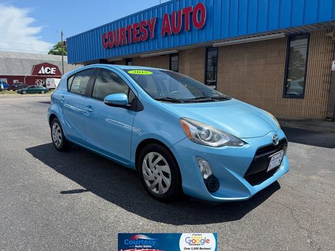 Used 2015 Toyota Prius C Two image 1