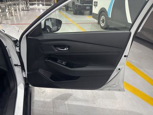 Used 2024 Honda Accord Touring image 25