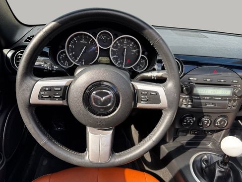 Used 2008 MAZDA MX-5 Miata Grand Touring w/ Premium Pkg image 17