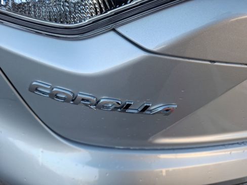 Used 2024 Toyota Corolla LE image 13