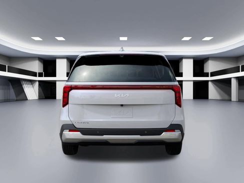 New 2026 Kia Carnival EX FWD image 5