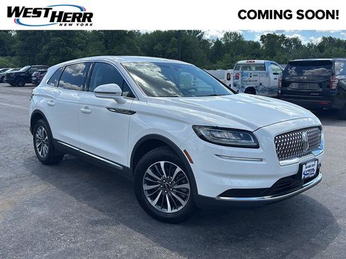Used 2023 Lincoln Nautilus AWD w/ Premium Package image 1
