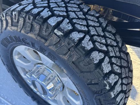 Used 2023 Ford F250 XLT w/ FX4 Off-Road Package image 34