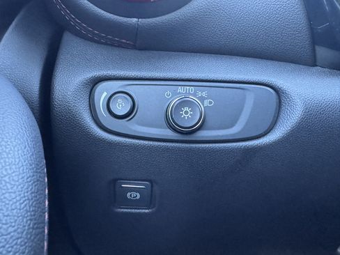 Used 2020 Chevrolet Blazer RS image 36