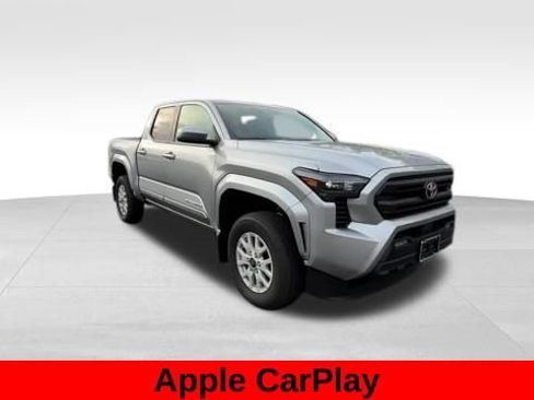 Used 2025 Toyota Tacoma SR5 AWD/4WD image 9