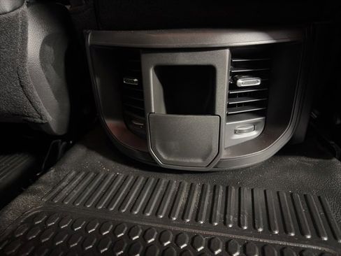 Used 2025 RAM 2500 Tradesman w/ Chrome Appearance Group image 23