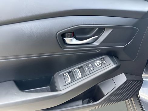 Used 2025 Honda Accord LX image 15