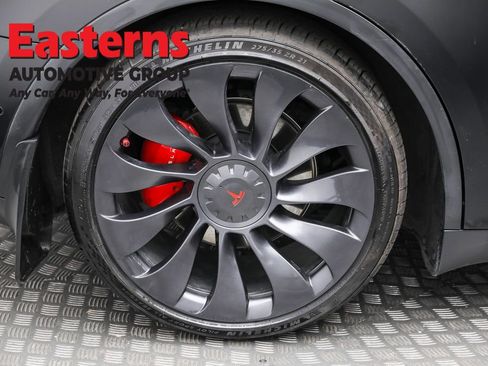 Used 2022 Tesla Model Y Performance image 27