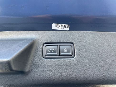 Used 2025 Hyundai Santa Fe SEL image 23