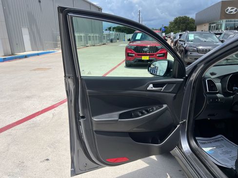 Used 2019 Hyundai Tucson SE FWD image 10