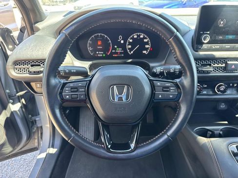 Used 2025 Honda HR-V Sport image 22