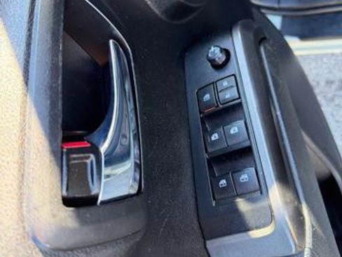 Used 2022 Toyota Tacoma TRD Off-Road w/ Technology Package image 6