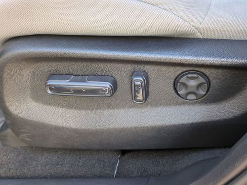 Used 2021 Honda CR-V EX image 19