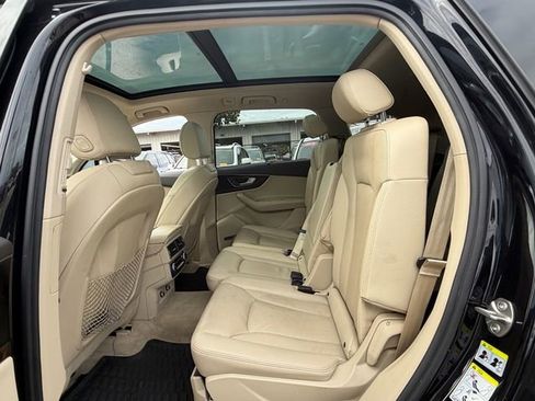 Used 2019 Audi Q7 3.0T Premium Plus w/ Premium Plus Package AWD/4WD image 7