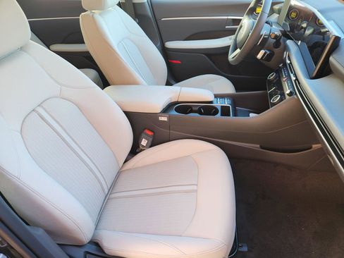New 2026 Hyundai Sonata SEL FWD image 9