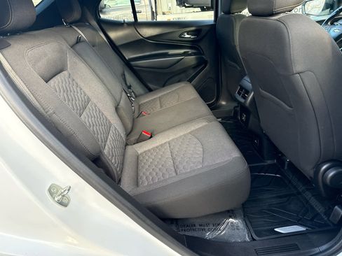 Used 2019 Chevrolet Equinox LT image 14