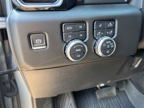 Used 2024 GMC Sierra 2500 Denali w/ Denali Reserve Package image 34