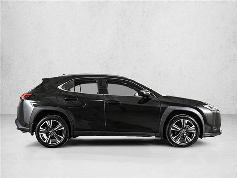 Used 2022 Lexus UX 200 UX 200 image 4
