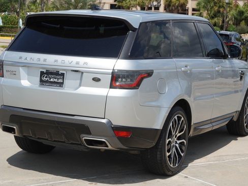 Used 2018 Land Rover Range Rover Sport HSE AWD/4WD image 7
