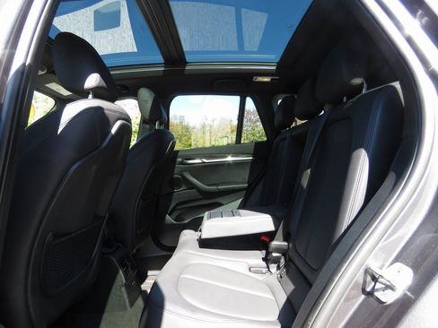 Used 2018 BMW X1 xDrive28i image 21