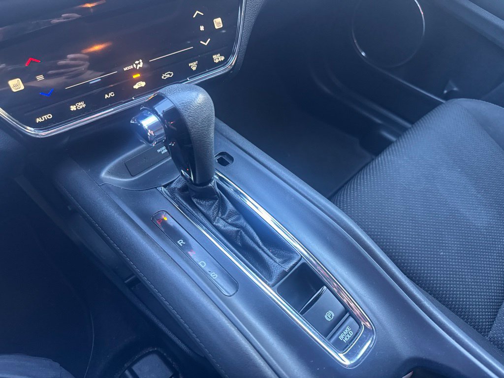 Used 2018 Honda HR-V EX image 8