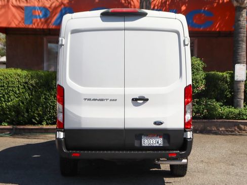 Used 2023 Ford Transit 250 Medium Roof RWD image 7