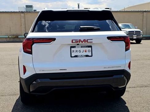 New 2027 GMC Terrain Elevation w/ Elevation Premium Package AWD/4WD image 8