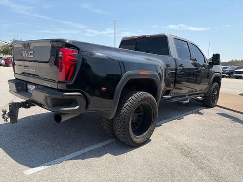Used 2024 GMC Sierra 3500 Denali w/ Denali Reserve Package AWD/4WD image 3