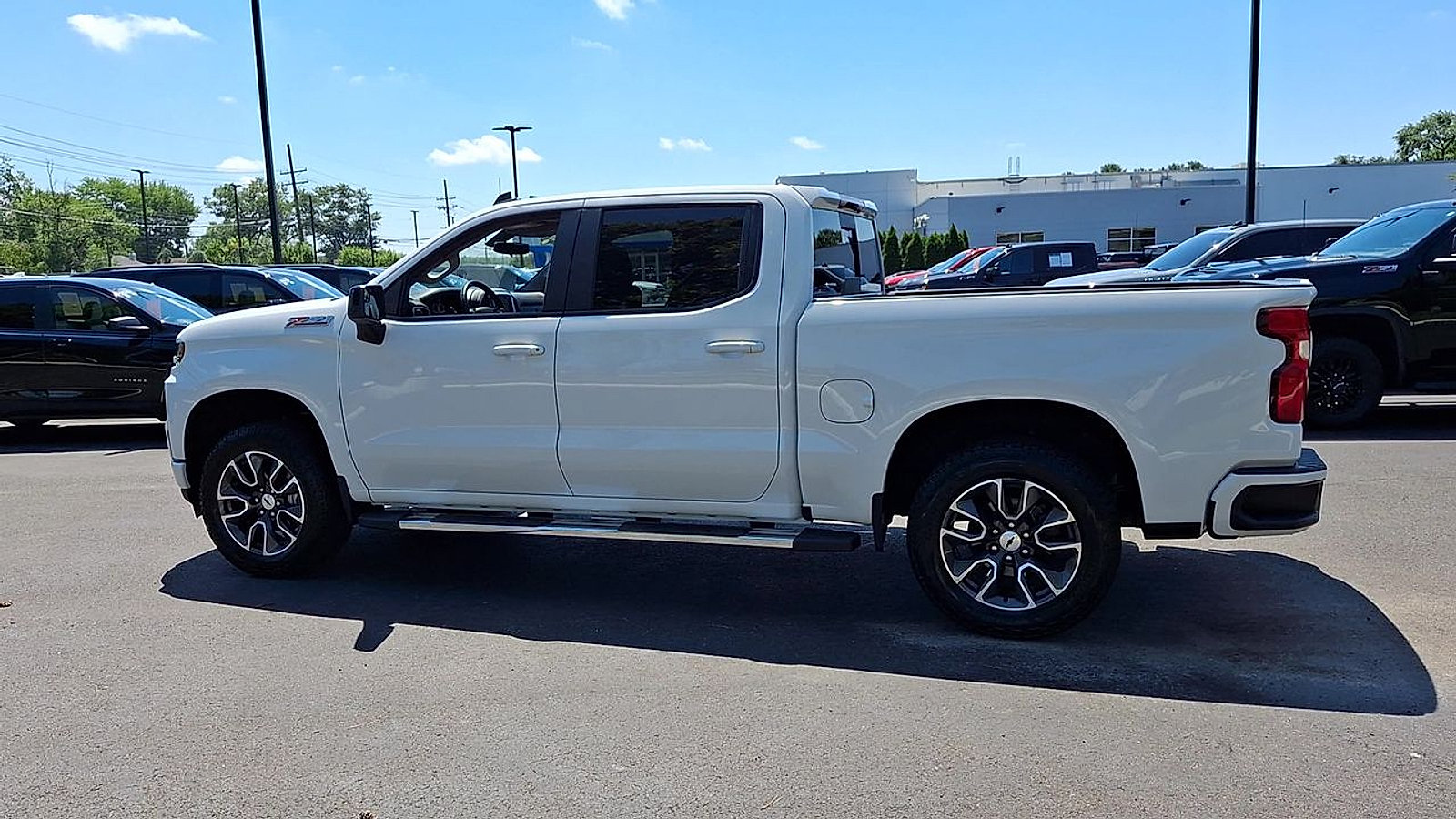 Certified 2021 Chevrolet Silverado 1500 RST AWD/4WD image 8