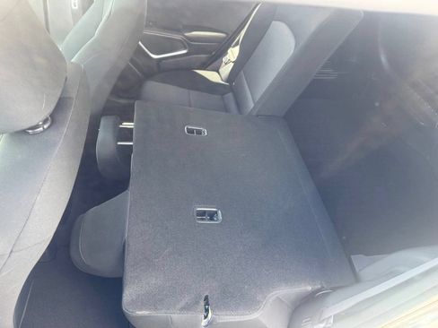 Used 2025 Kia Soul LX w/ LX Technology Package FWD image 39
