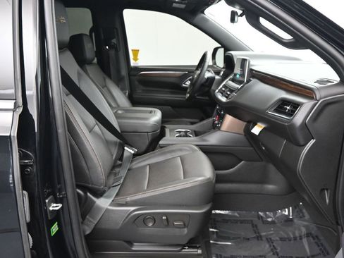 Used 2023 Chevrolet Tahoe High Country image 13